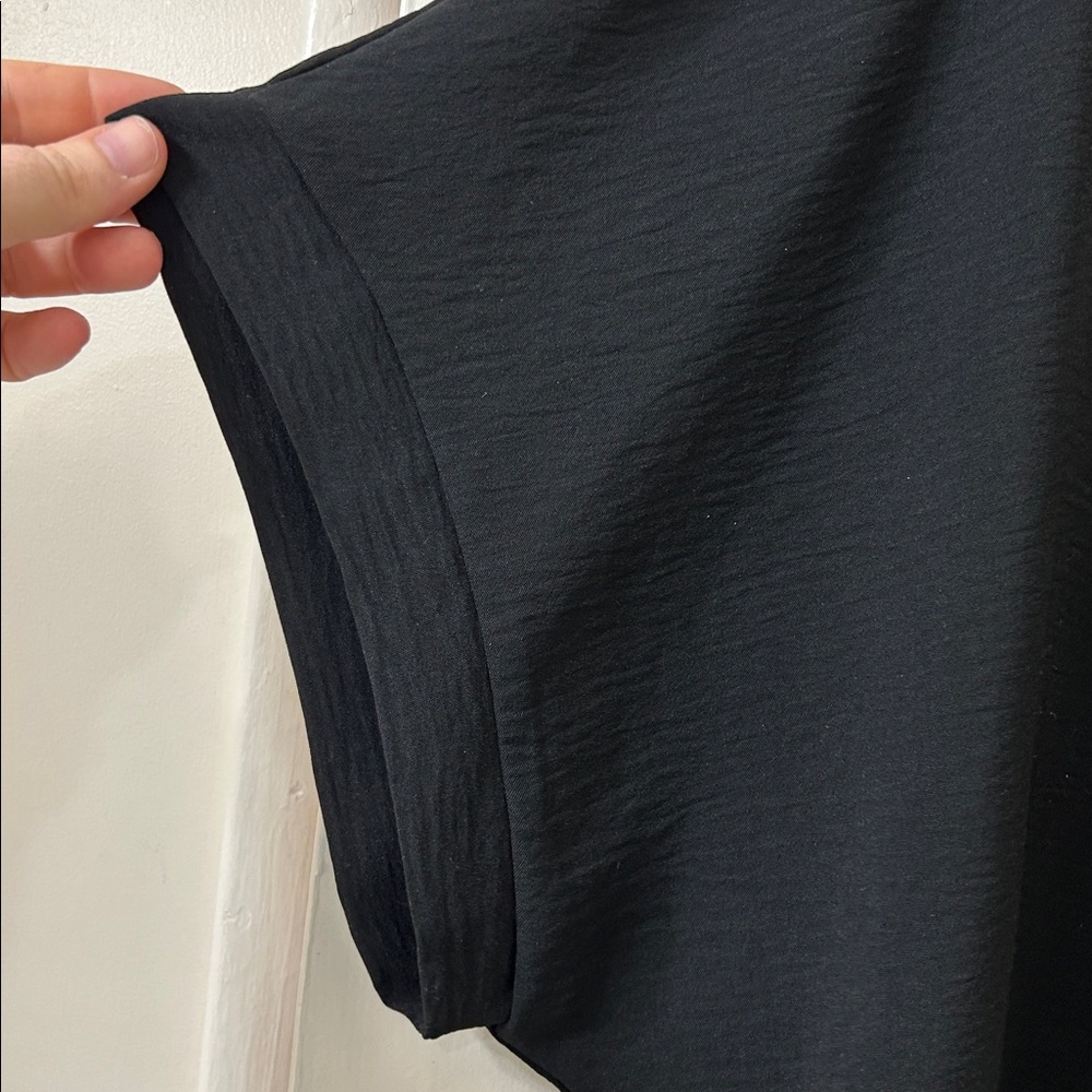 Flowy Black Tie-Front Blouse - Picture 6 of 8